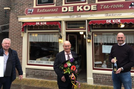 Restaurant De Koe in Volendam 40 jaar lid van KHN