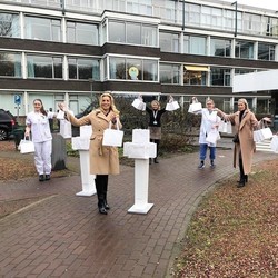 LOOkX Group deelt uit en zet mensen met vitaal beroep in het zonnetje