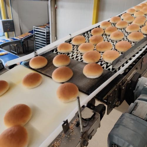 Bakkerij Amstelveld gebruikt AI van Pegamento voor controle op kwaliteit brood