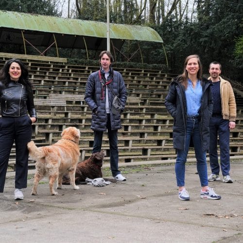 Wethouder Touria Meliani (kunst en cultuur Amsterdam), wethouder Herbert Raat (kunst en cultuur Amstelveen), Gwen Bakker (zakelijk directeur Bostheater) en Ingejan Ligthart Schenk (Artistiek directeur Bostheater).