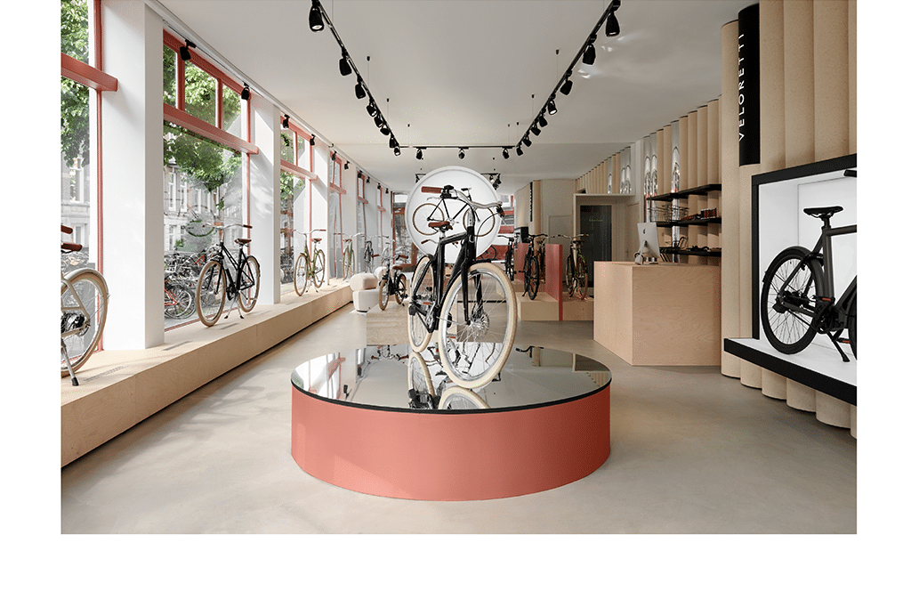 Veloretti heropent Amsterdamse brandstore met nieuw interieurdesign in samenwerking met S-P-A-C-E Projects.