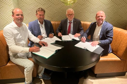 Opmeer en projectontwikkelaars ondertekenen overeenkomst nieuwbouwplan Hoogwoud-Oost