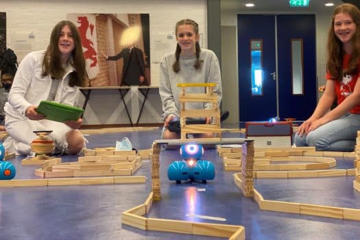 RobotWise helpt scholen opnieuw bij het ophalen van subsidies; stimuleert inzet van ‘gamified learning’