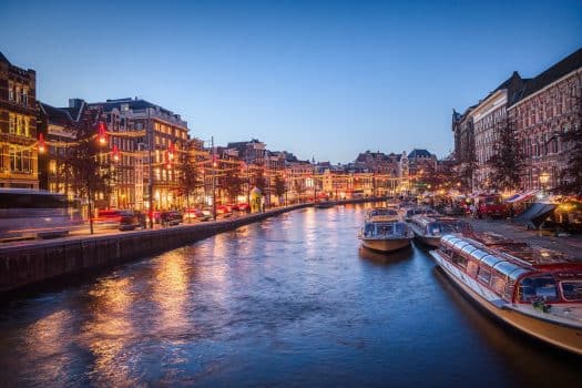 Fintech unicorn Payhawk opent in Amsterdam