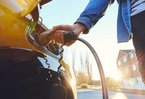 Elektrisch rijden toegankelijker dankzij nieuwe laadpaal