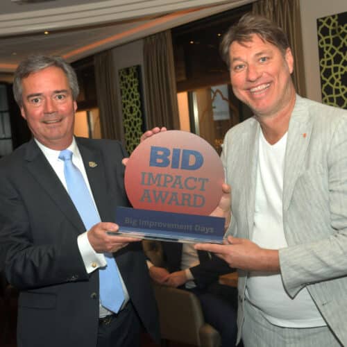 Melati Wijsen, Sander de Kramer, WerkSaam Westfriesland en Stichting Leraren van het Jaar winnen de BID Impact Awards 2023 