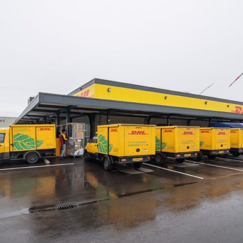 DHL opent twee klimaatneutrale CityHubs XL in regio Amsterdam