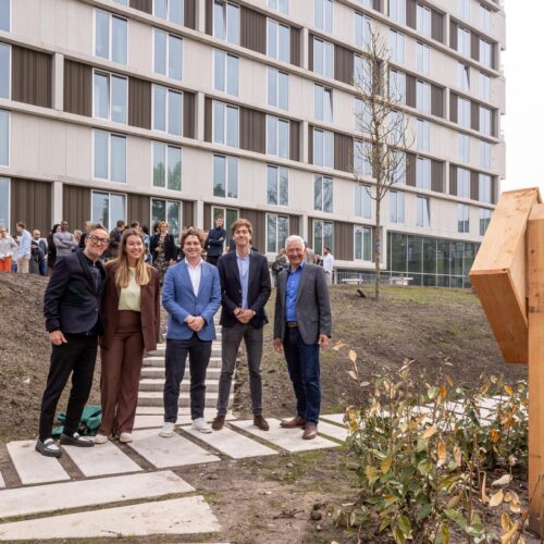 Amsterdam is 127 middeldure huurwoningen rijker: De Baak is geopend