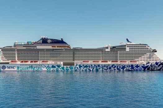 MSC Euribia legt aan in Amsterdam voor 's werelds eerste klimaatneutrale cruise