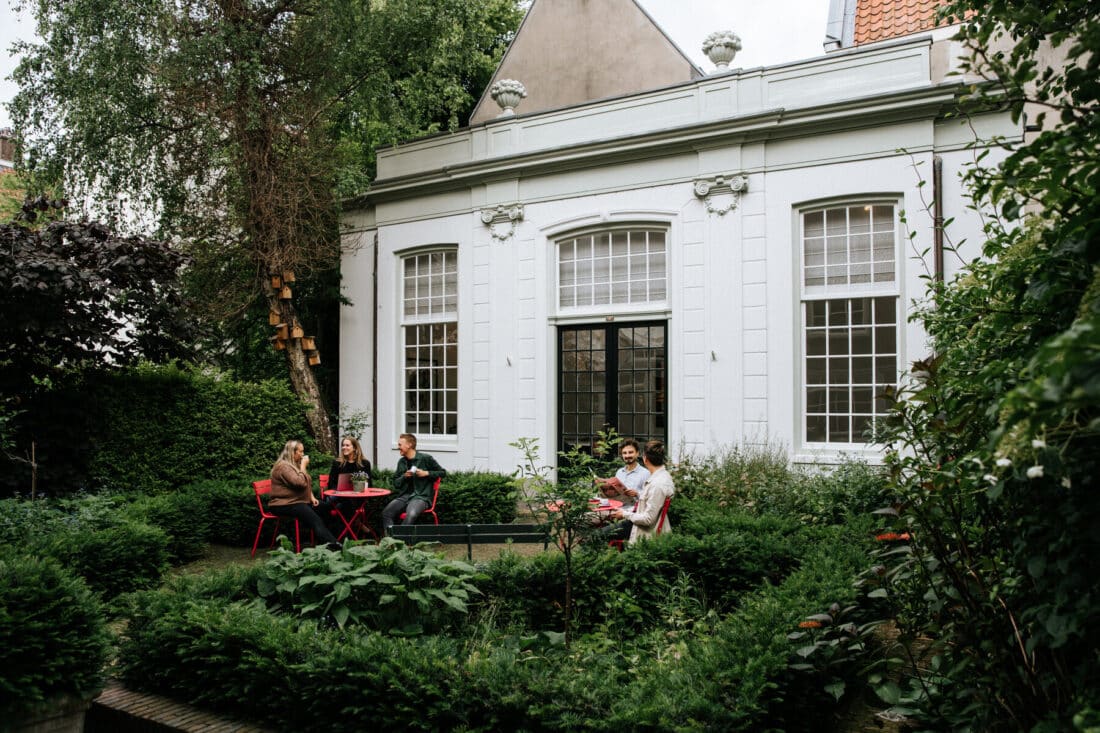 Mooi en rustig kantoor houden aan de Amsterdamse gracht? Het kan bij EBC!