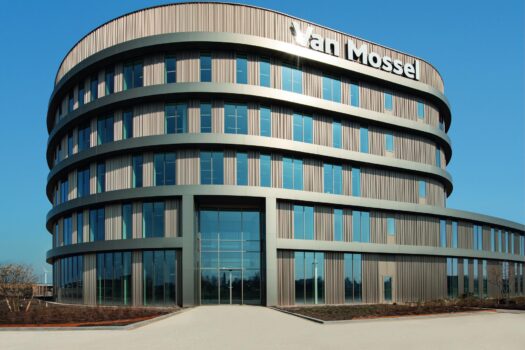 Van Mossel neemt Mercedes-Benz dealer Auto Wüst over 