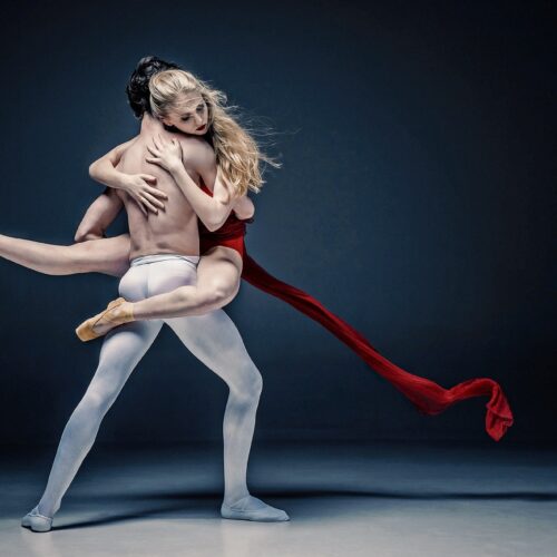 ‘REMLA’ keert terug in het theater - twee dansers en vier musici op zoek naar hun roots