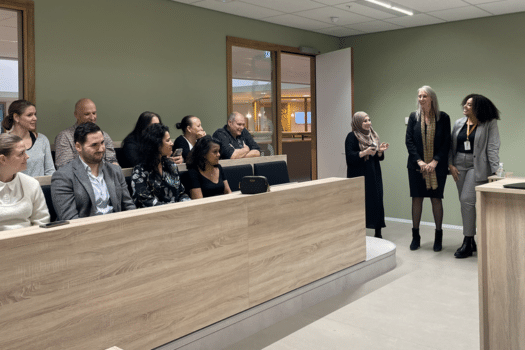 MBO College Poort opent eerste oefenrechtbank binnen mbo